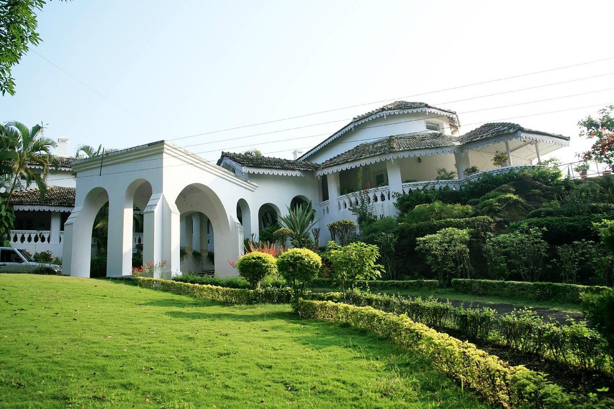 MPT Rock End Manor